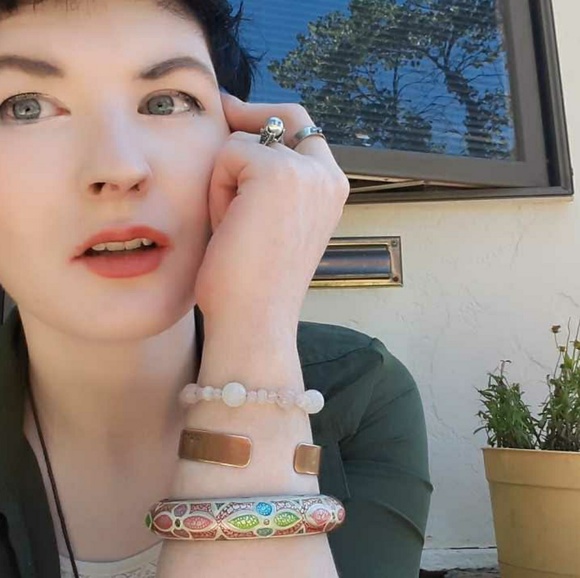 Meet your Posher, Robyn - Picture 5 of 5